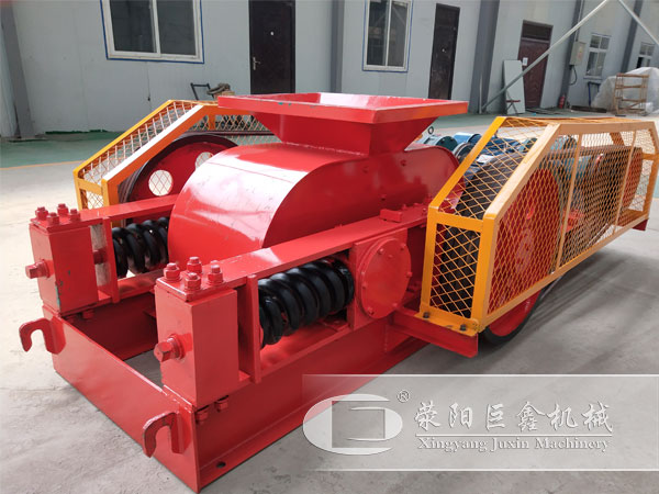 對(duì)輥制沙機(jī)廠家實(shí)拍